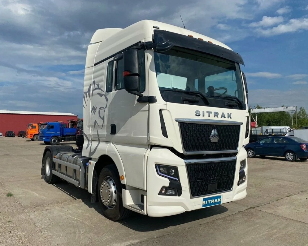 Седельный тягач SITRAK C7H